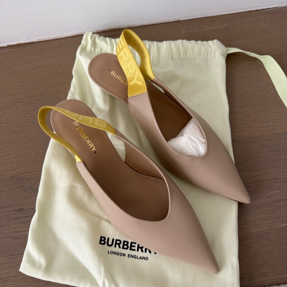 NEW Burberry Slingback Logo Pumps Low Heel Shoes, Beige Nude, Size EU 39.
